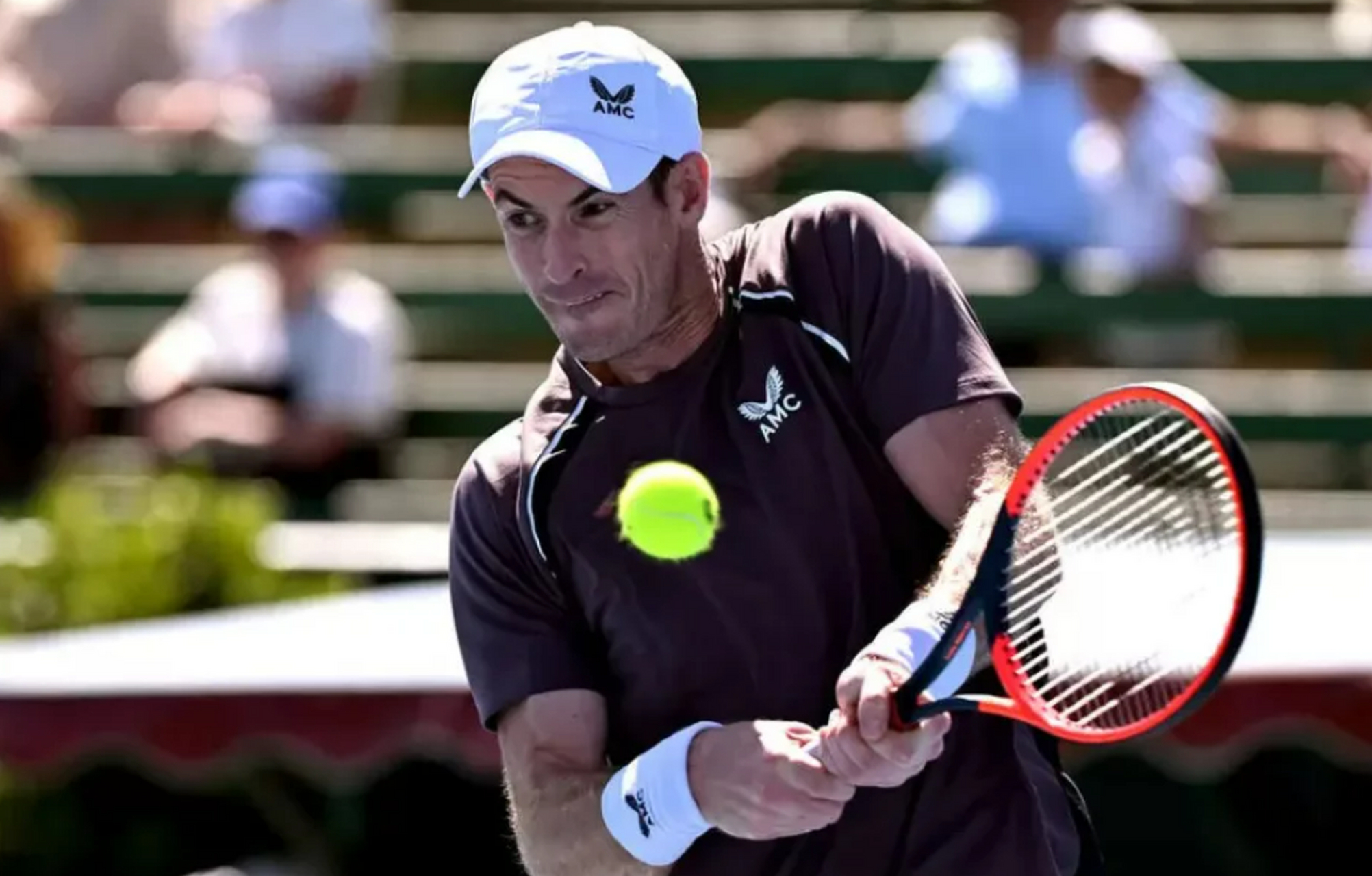 YABO-穆雷连续二十场比赛得分超过关键助攻，塞尔维亚队挑战极限！的简单介绍