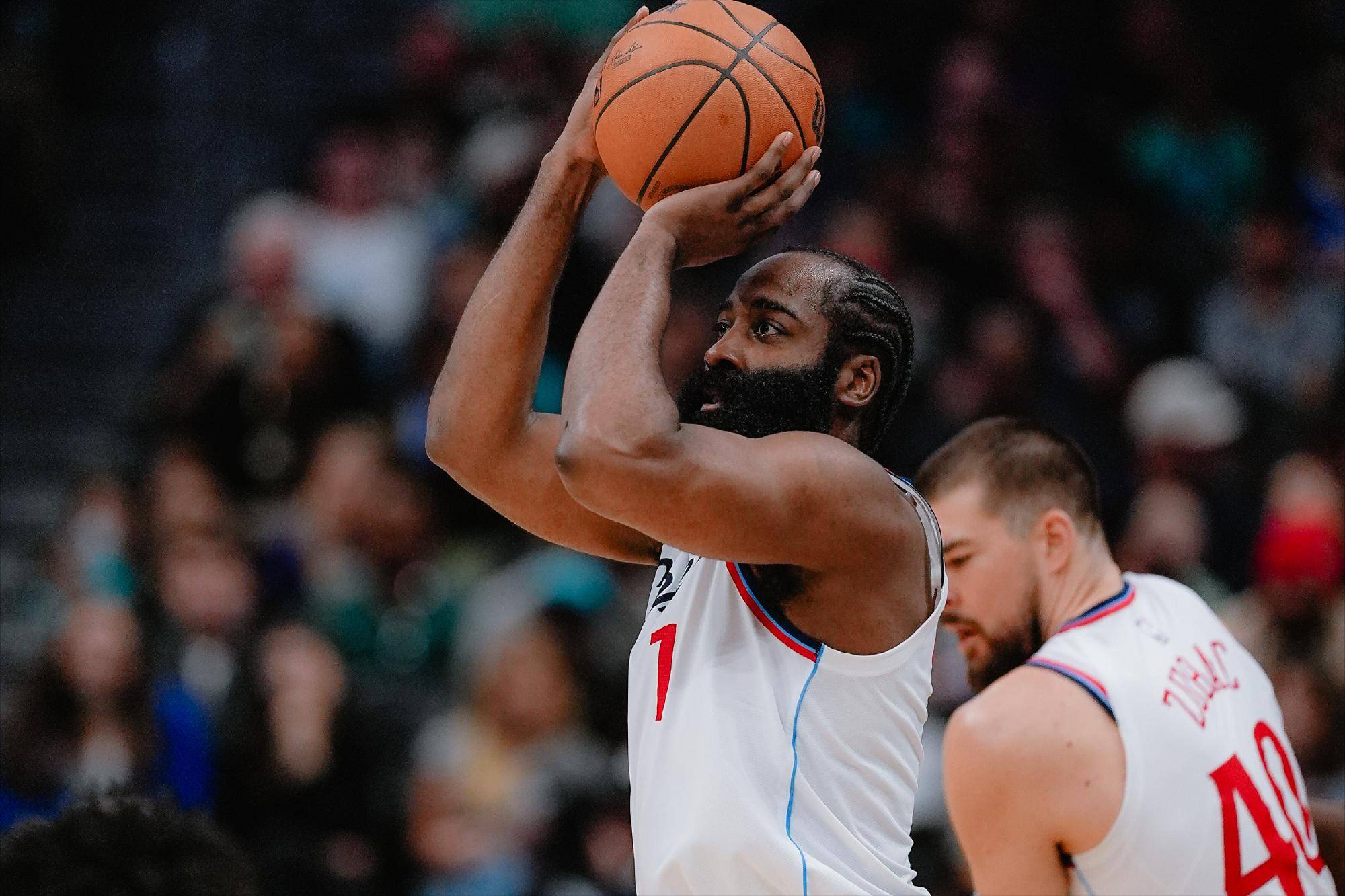 哈登连续十二场比赛得分超过突破纪录,老鹰挑战极限!的简单介绍 哈登连续十二场比赛得分超过突破纪录,老鹰挑战极限!的简单介绍